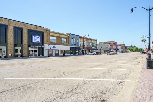 308 N State St, Litchfield, IL 62056